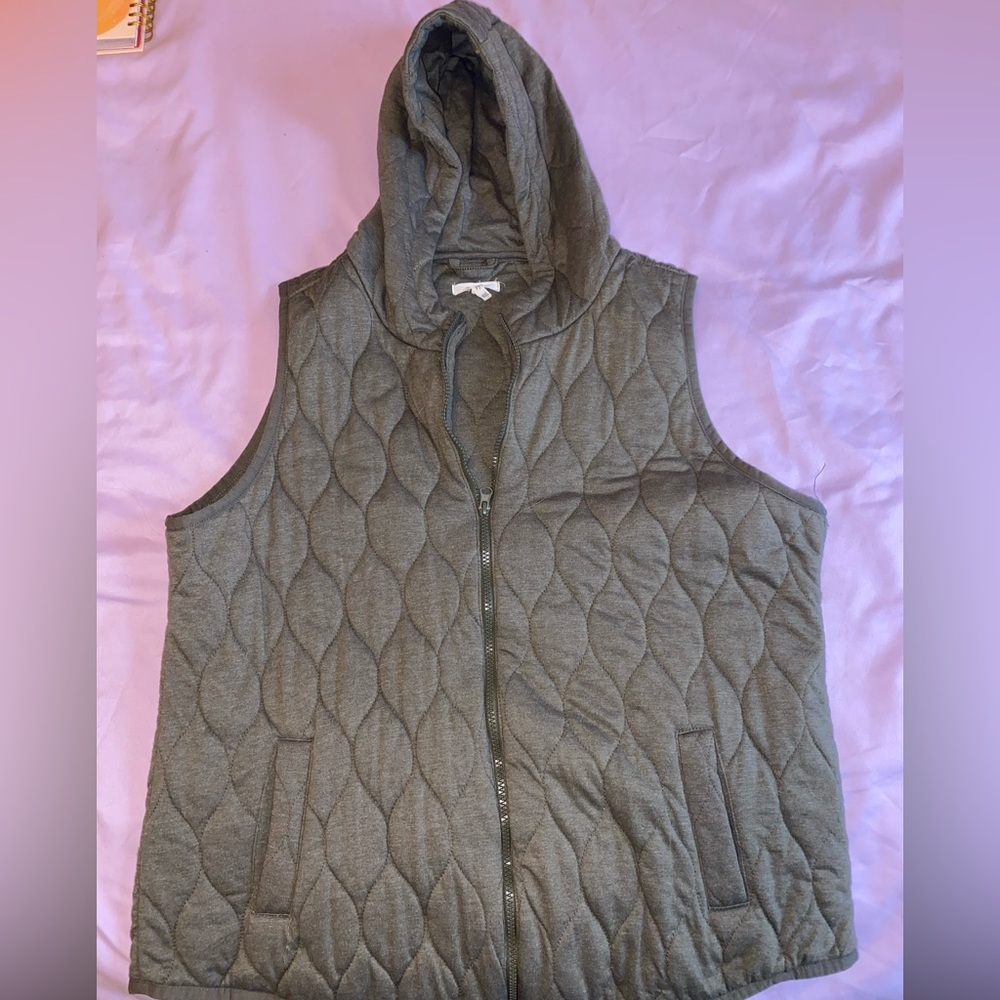 Women’s quilted vest